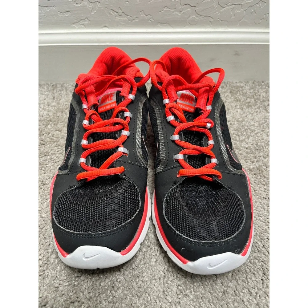 Nike In-Season TR 3 Womens Training Shoes Black Red 643083-002 Size 8